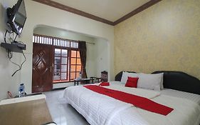 RedDoorz near Sarangan Lake